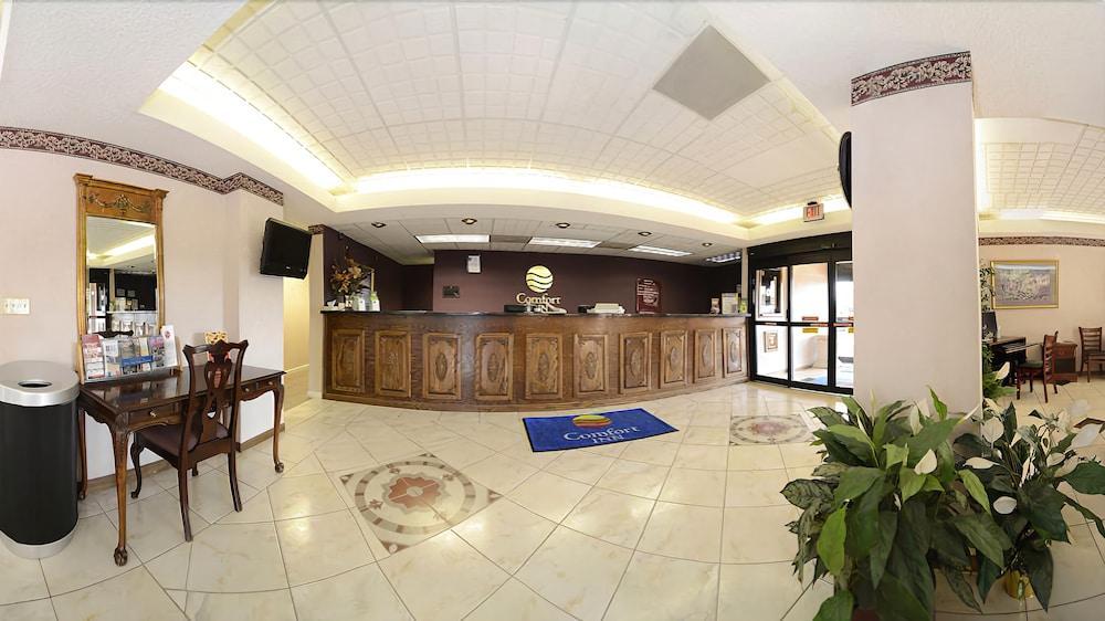 Clarion Pointe Forsyth I-75 Ξενοδοχείο Εξωτερικό φωτογραφία