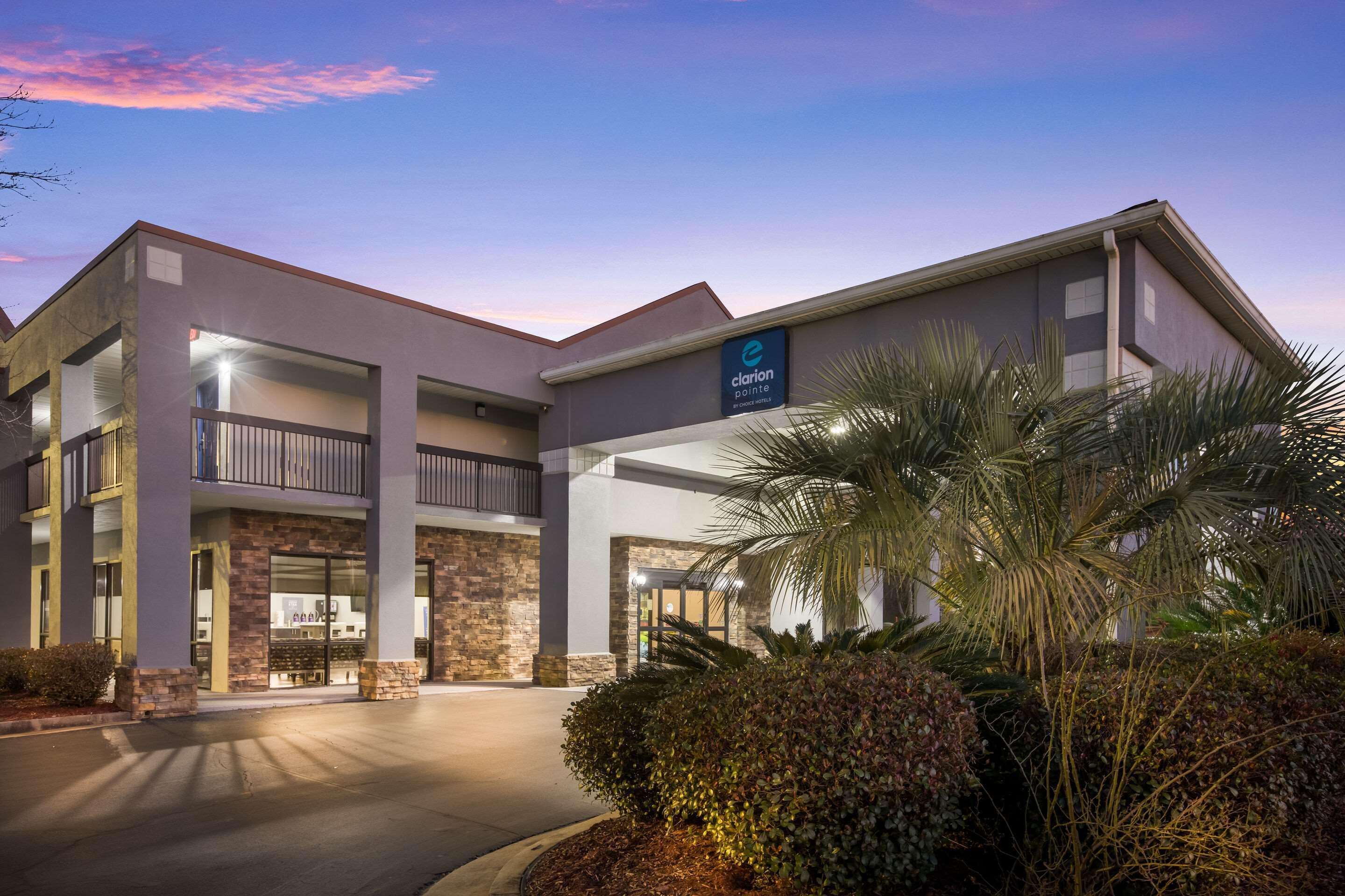 Clarion Pointe Forsyth I-75 Ξενοδοχείο Εξωτερικό φωτογραφία