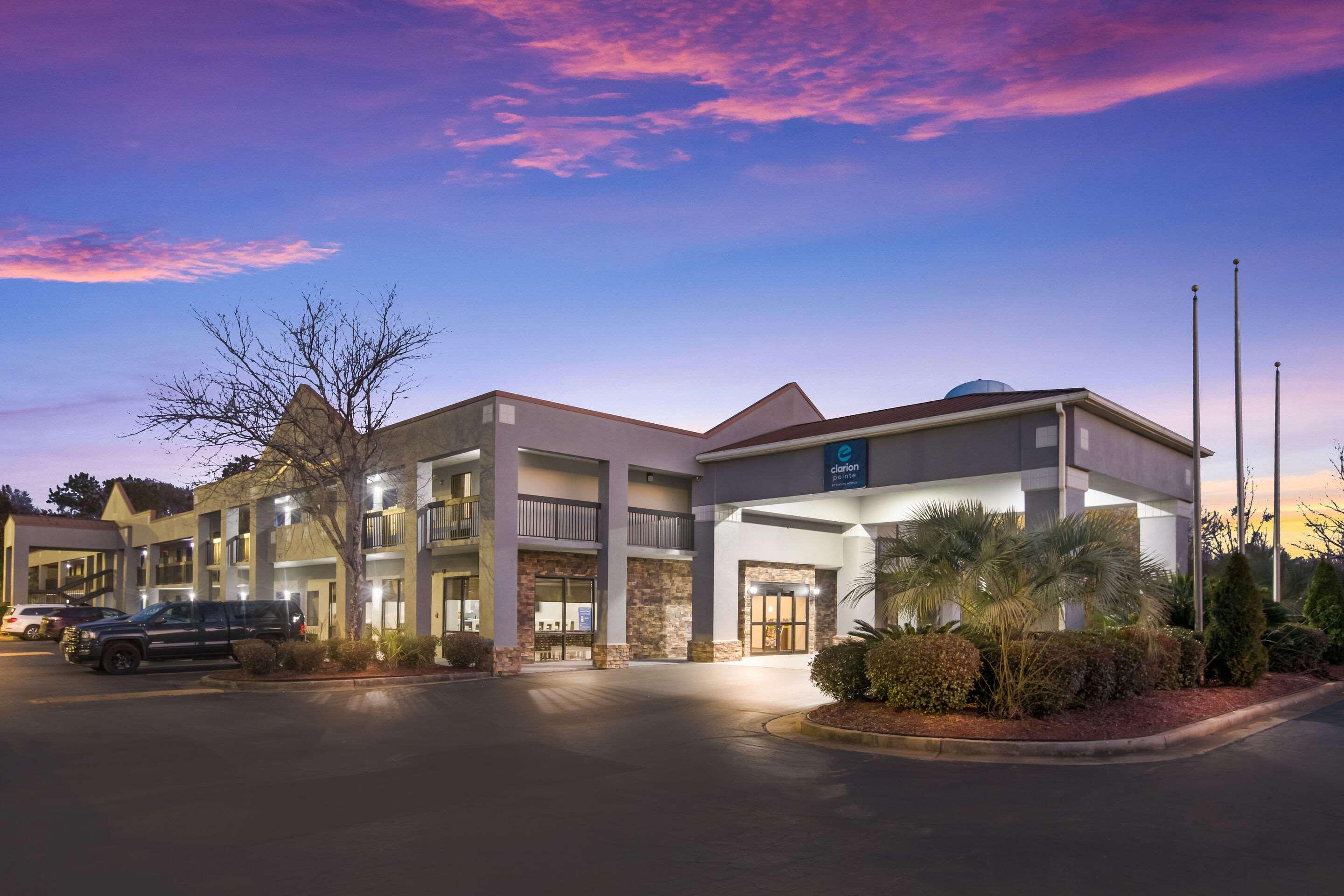 Clarion Pointe Forsyth I-75 Ξενοδοχείο Εξωτερικό φωτογραφία