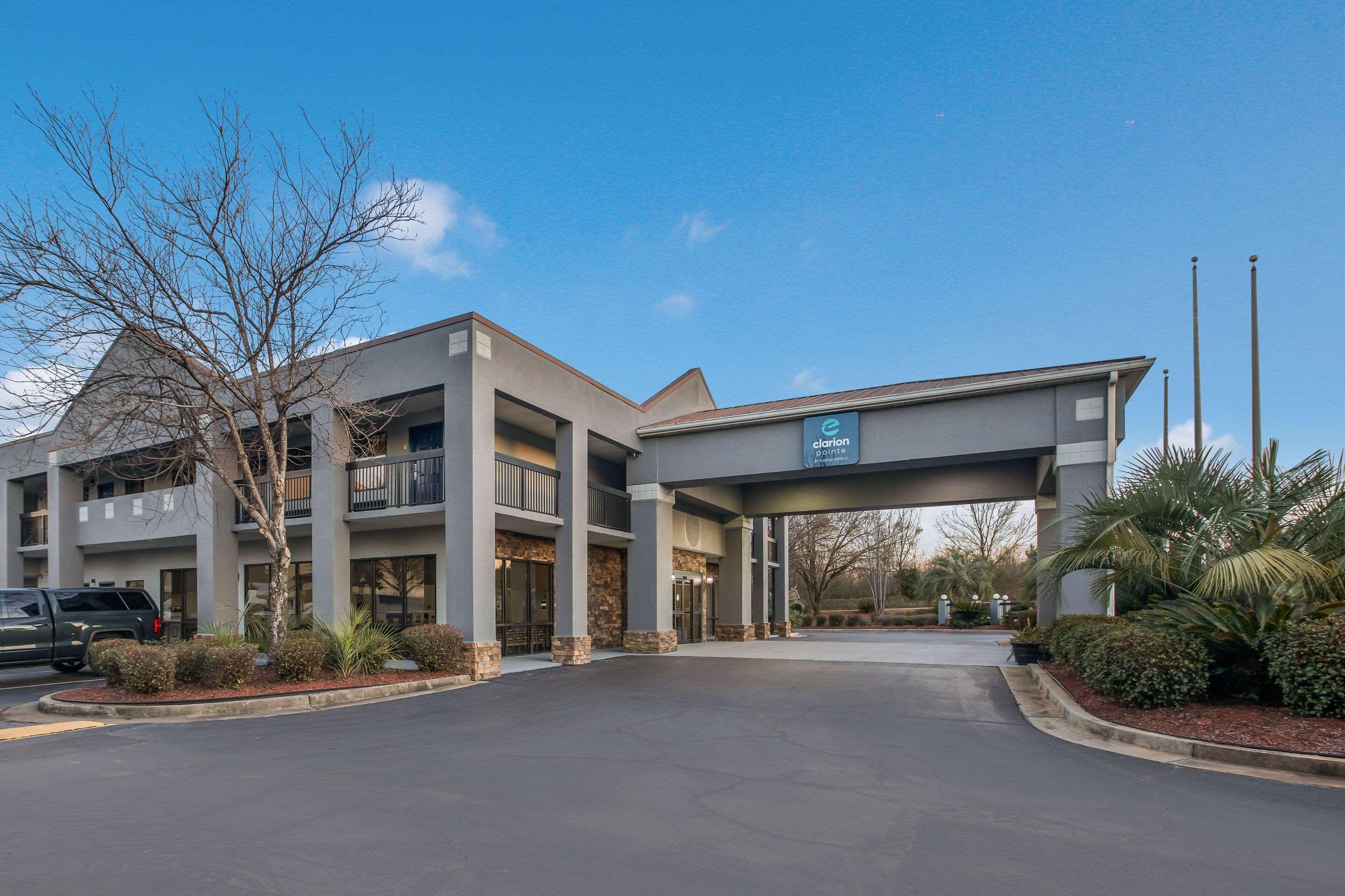 Clarion Pointe Forsyth I-75 Ξενοδοχείο Εξωτερικό φωτογραφία